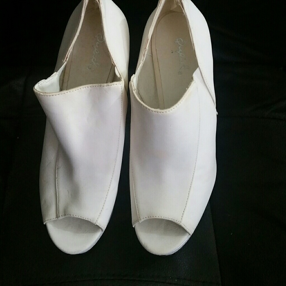 Shoes - Picture 2 of 2